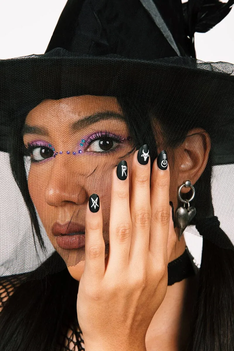 Baby Witch - Press On Nails