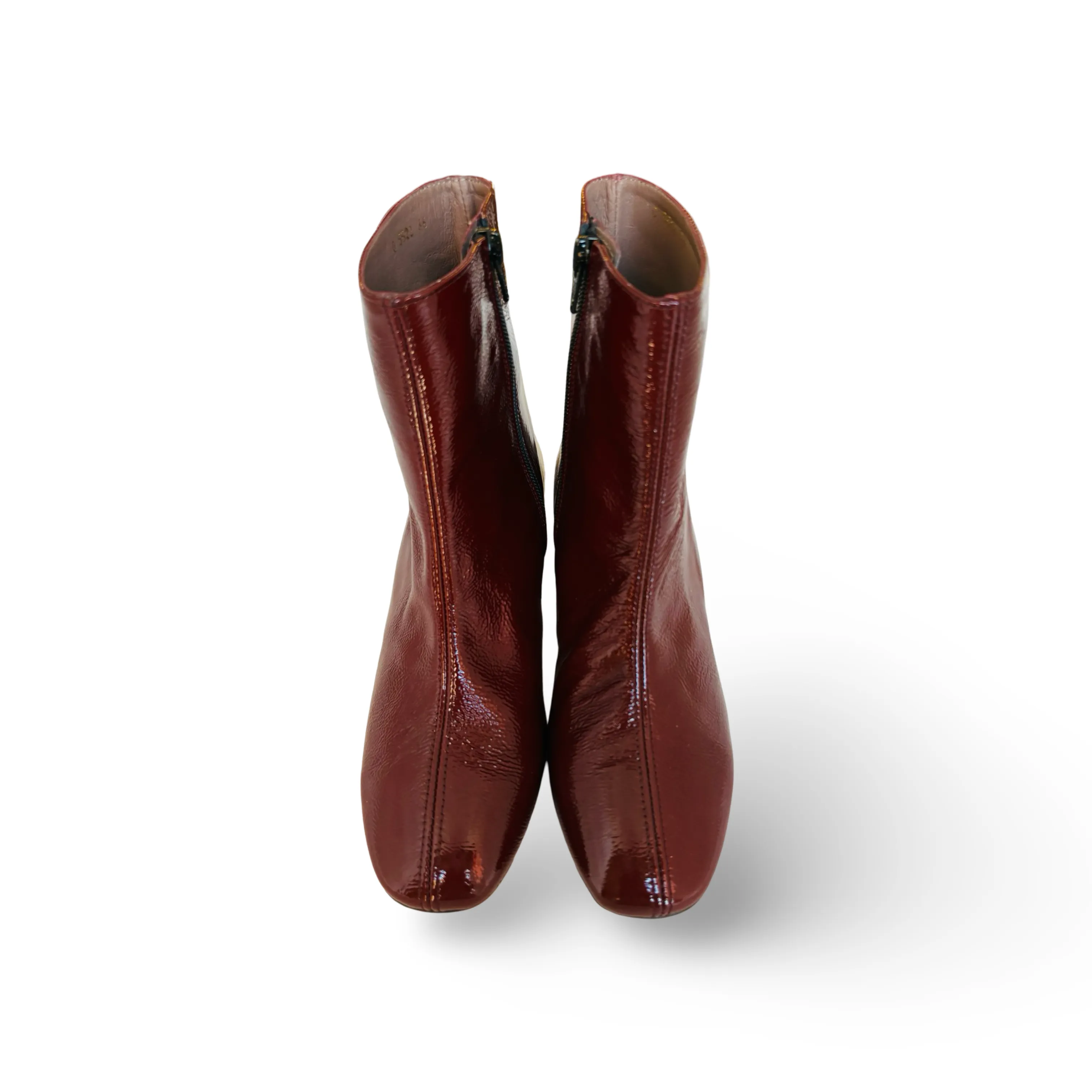 G5522 Burgundy Patent Short Boot